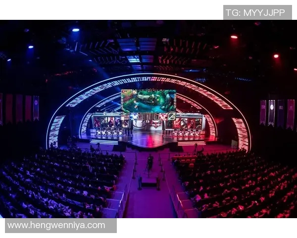 英雄联盟盛宴：深入解析FPX战队的强大实力与战术魅力